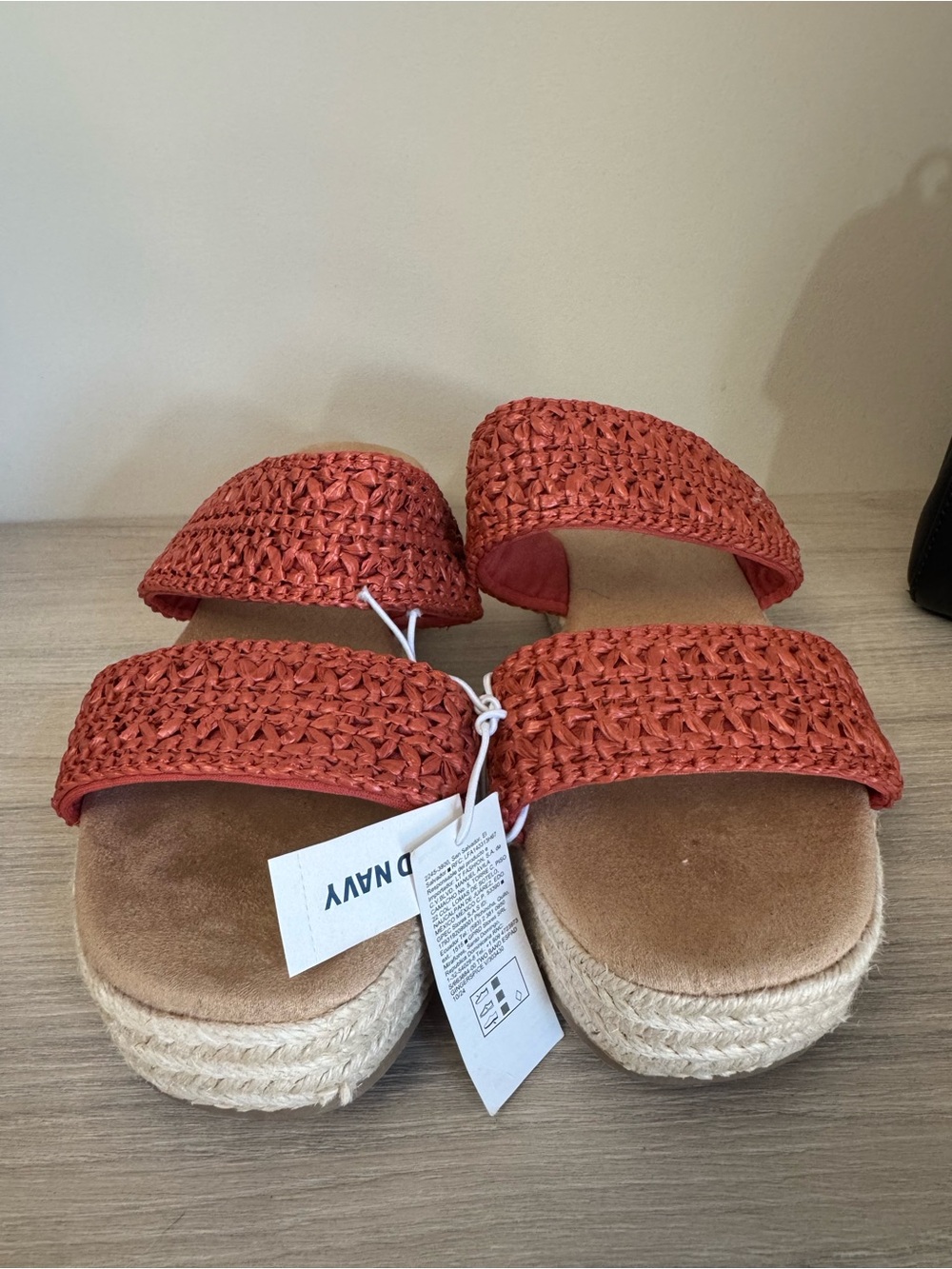 Old Navy Double-Strap Espadrille Platform Sandals - Picture 6 of 13
